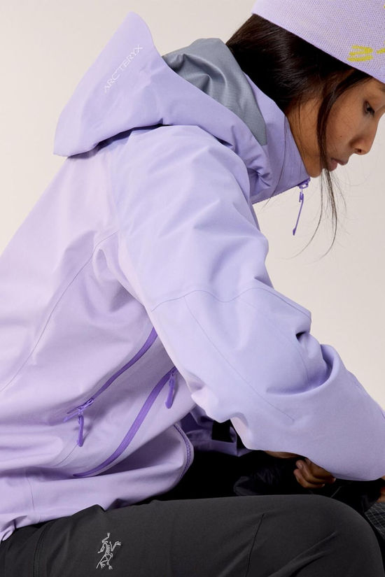 Arc'teryx Womens Beta AR Jacket Mallow