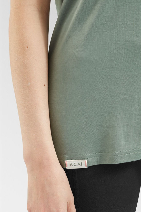 Acai Womens Relaxed T-Shirt Lilypad