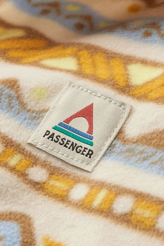 Passenger Womens Ayla Recycled Fleece Mountain Geo Birch