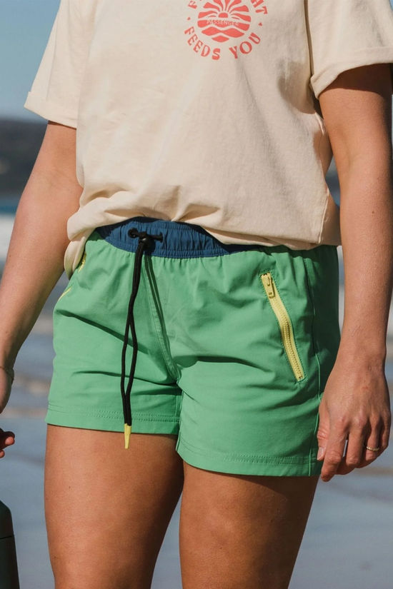 Passenger Womens Way Out Hybrid Shorts Green Spruce