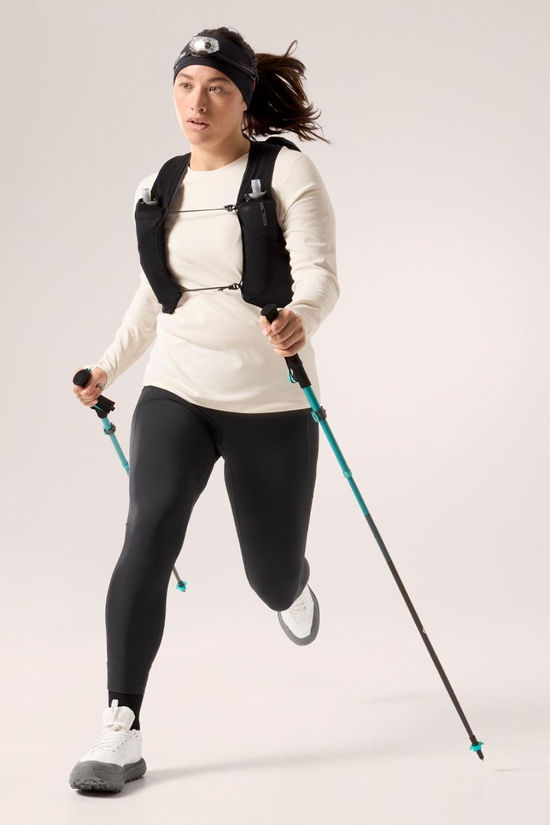 Arc'teryx Womens Essent High-Rise 26' Leggings  Black