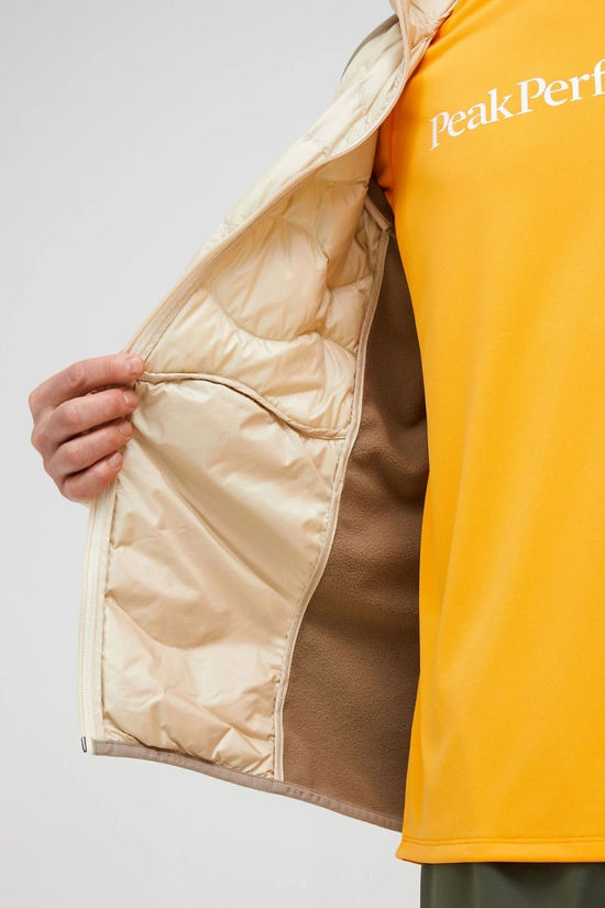 Peak Performance Mens Helium Down Hybrid Hood Jacket Sand Fog-Sand