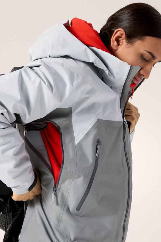 Arc'teryx Mens Beta AR Jacket Solitude/Void