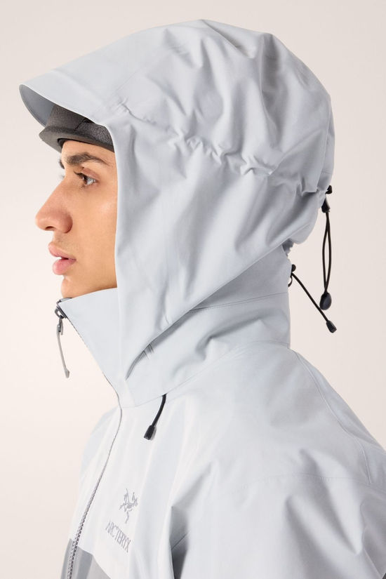 Arc'teryx Mens Beta AR Jacket Solitude/Void