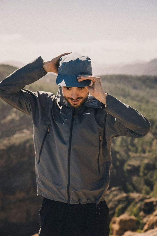 Ayacucho Mens Mountain Light Hardshell Jacket Lava Smoke