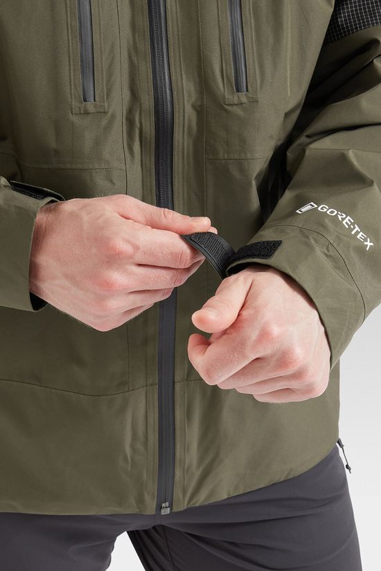 The North Face Mens Hike Devils Thumb GTX Jacket  New Taupe Green/Tnf Black