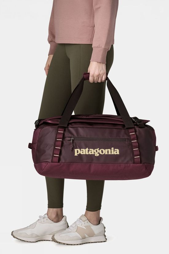 Patagonia Black Hole Duffel Bag - 40L Berry Fig