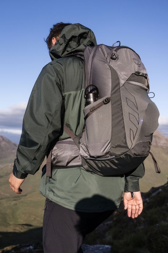Osprey Mens Talon 22 Daypack Phantom Grey/Dark Charcoal