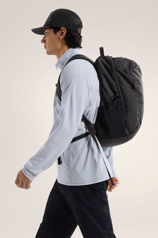 Arc'teryx Unisex Mantis 26 Daypack Black