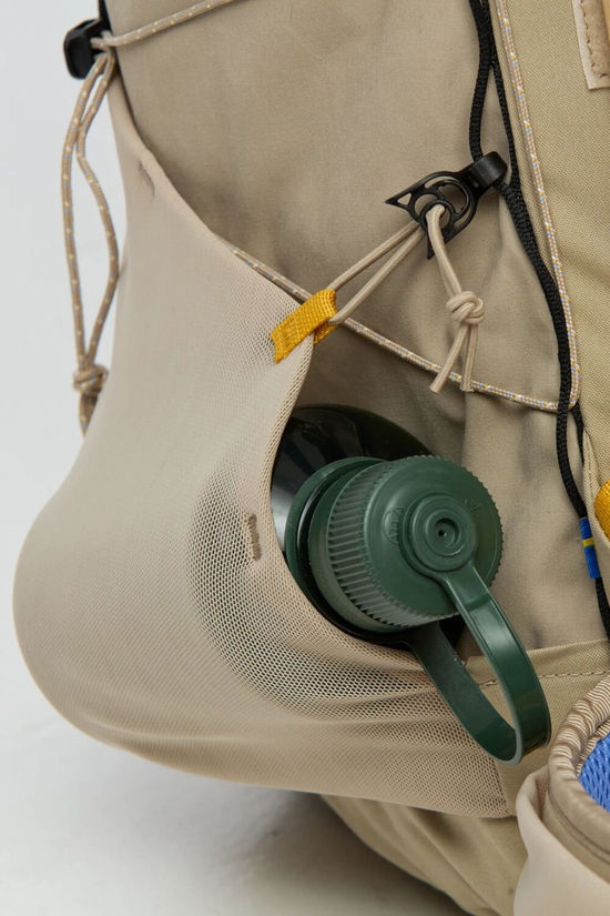 Fjallraven Kajka X-Lätt 45 Backpack Fossil