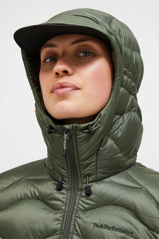 Peak Performance Womens Helium Down Hood Jacket Pine Needle