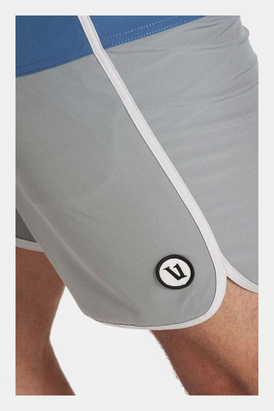 Vuori Mens Cruise 7.5" Board Shorts Pool Blue Colorblock