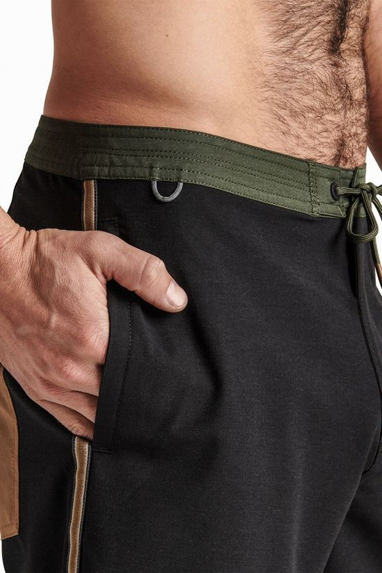 Roark Mens Chiller 17" Mixtape Board Shorts Black